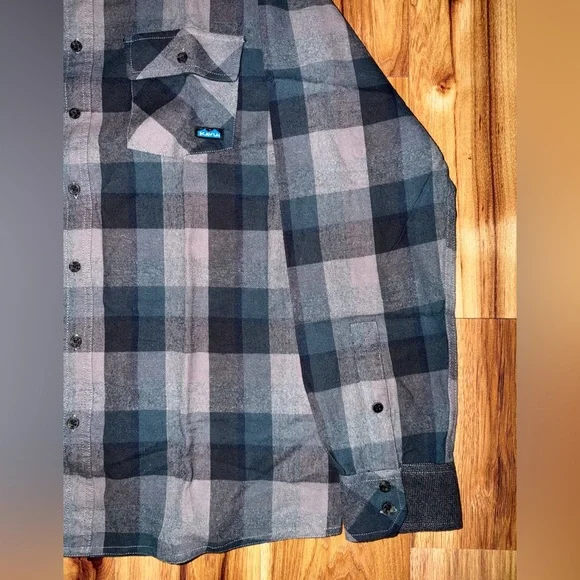 Kavu Plaid Button-Down - Men’s Large - Picture 4 of 7